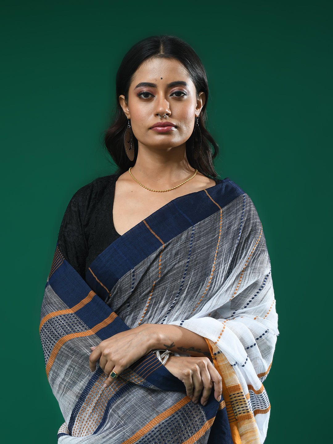 PEARL STRIPES (HANDLOOM PURE LINEN SAREE)
