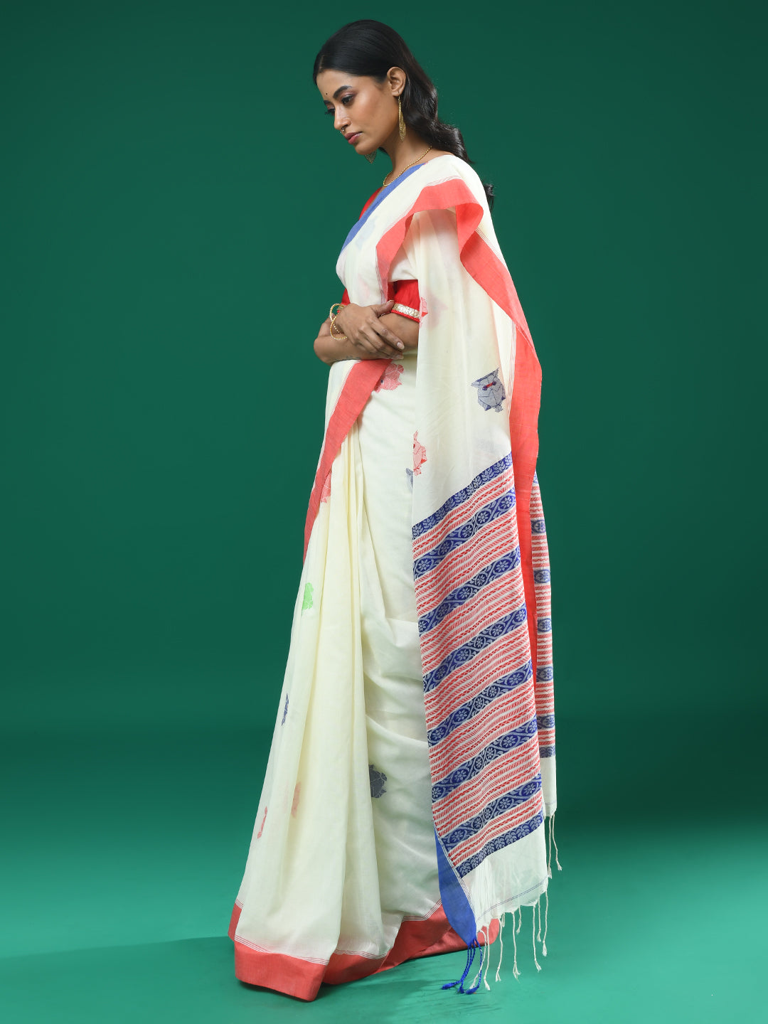 IVORY ELEGANCE (HANDLOOM 100% PURE COTTON SAREE)