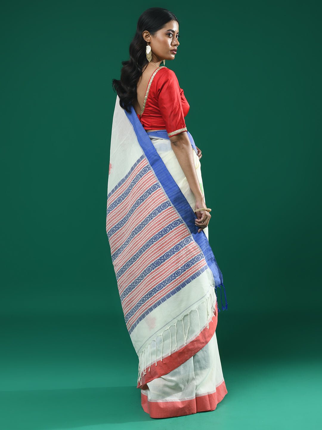 IVORY ELEGANCE (HANDLOOM 100% PURE COTTON SAREE)