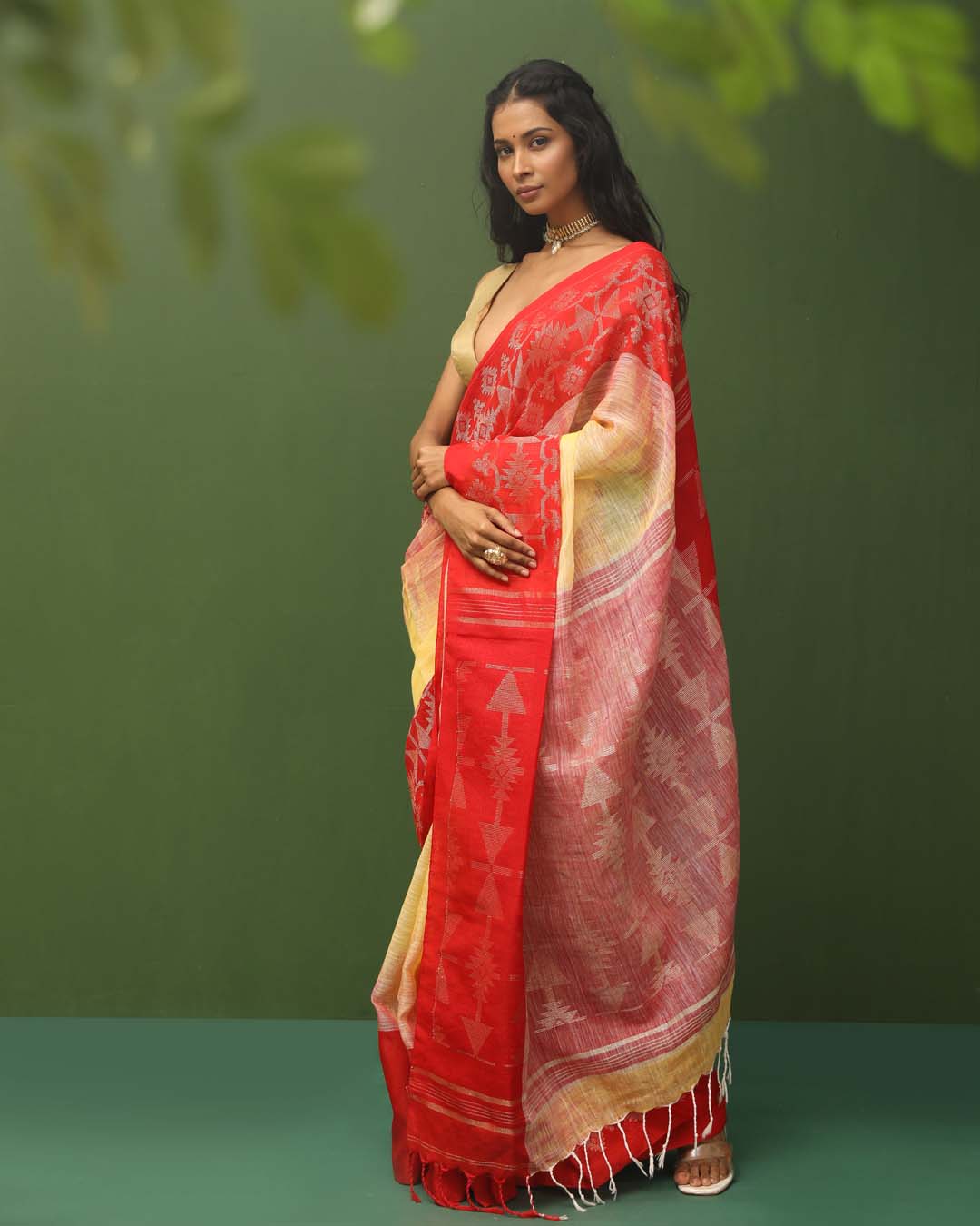 SUNLIT ELEGANCE (HANDLOOM PURE LINEN SAREE)