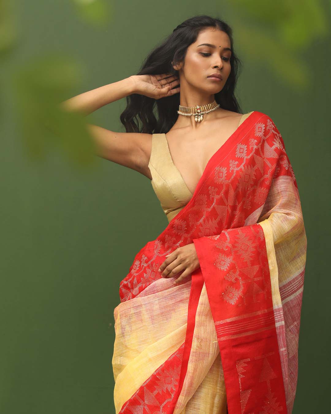 SUNLIT ELEGANCE (HANDLOOM PURE LINEN SAREE)