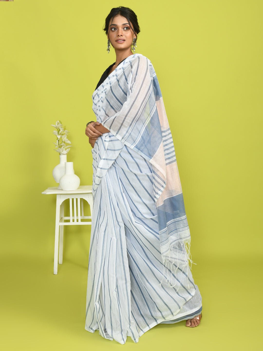 IVORY SERENITY (BENGAL HANDLOOM COTTON BLEND SAREE)