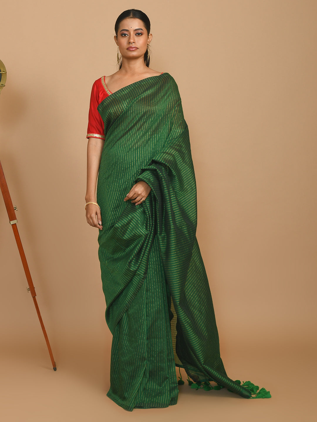 EVERGREEN SERENITY (BENGAL HANDLOOM COTTON BLEND SAREE)