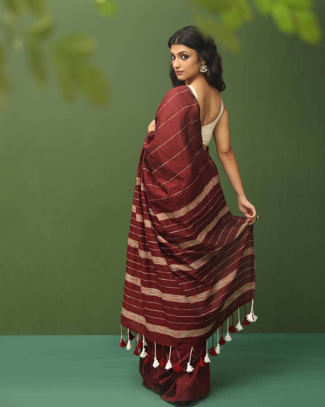 BURGUNDY ELEGANCE (BENGAL HANDLOOM COTTON BLEND SAREE)