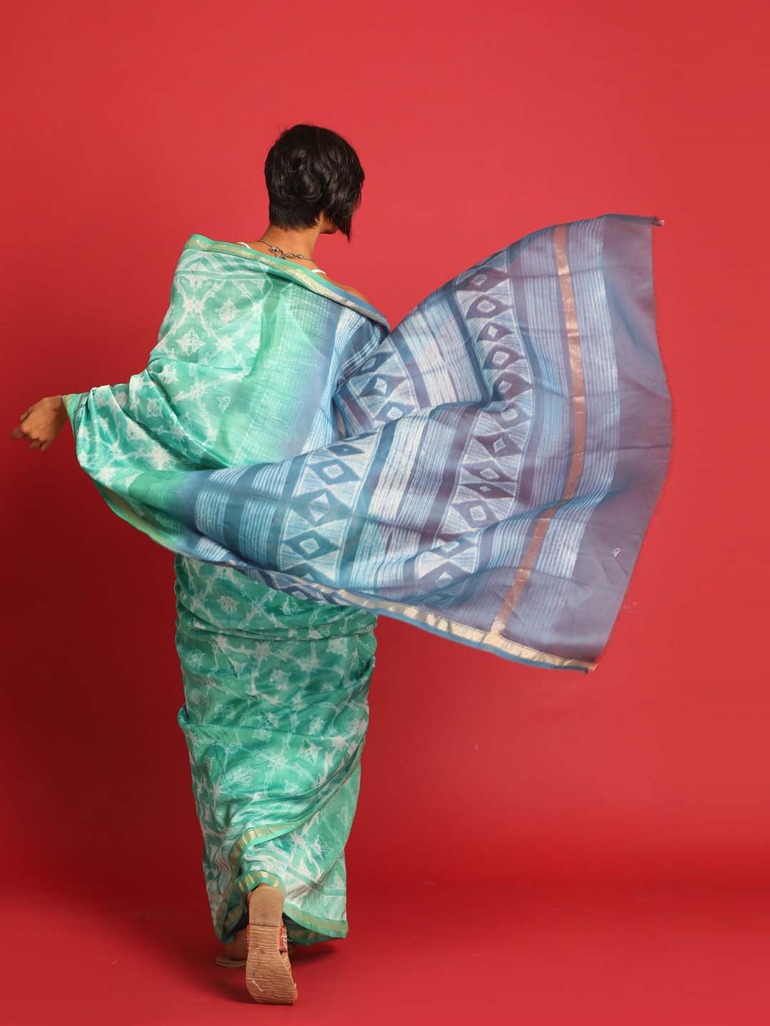 Indethnic Shibori Silk Cotton Saree in Sea Green - View 3