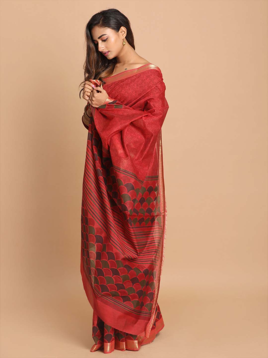 Indethnic Printed Cotton Blend Saree in Maroon - View 2