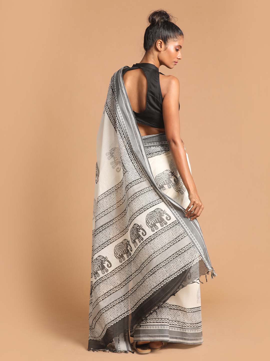 Indethnic Printed Pure Cotton Saree in Black - View 3