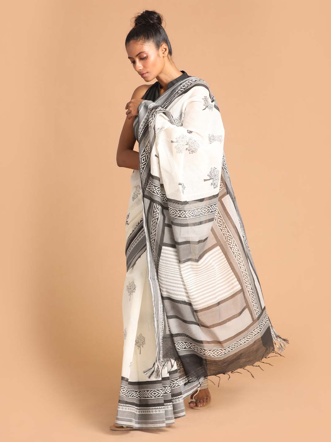 Indethnic Printed Pure Cotton Saree in Black - View 2