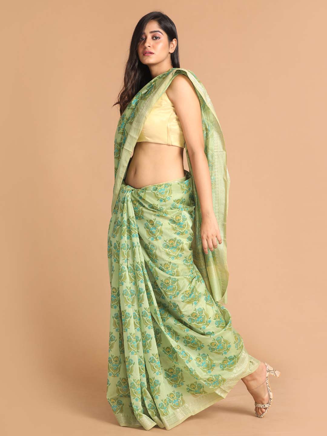Indethnic Printed Cotton Blend Saree in Green - View 2