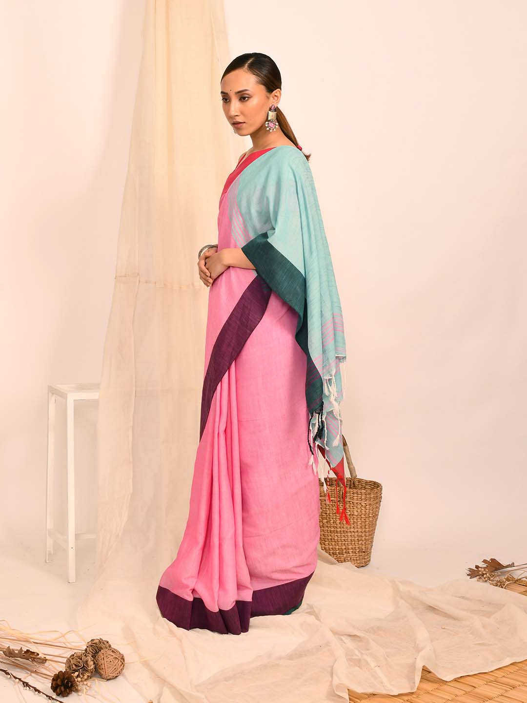 VIVID HARMONY (BENGAL HANDLOOM COTTON BLEND SAREE)