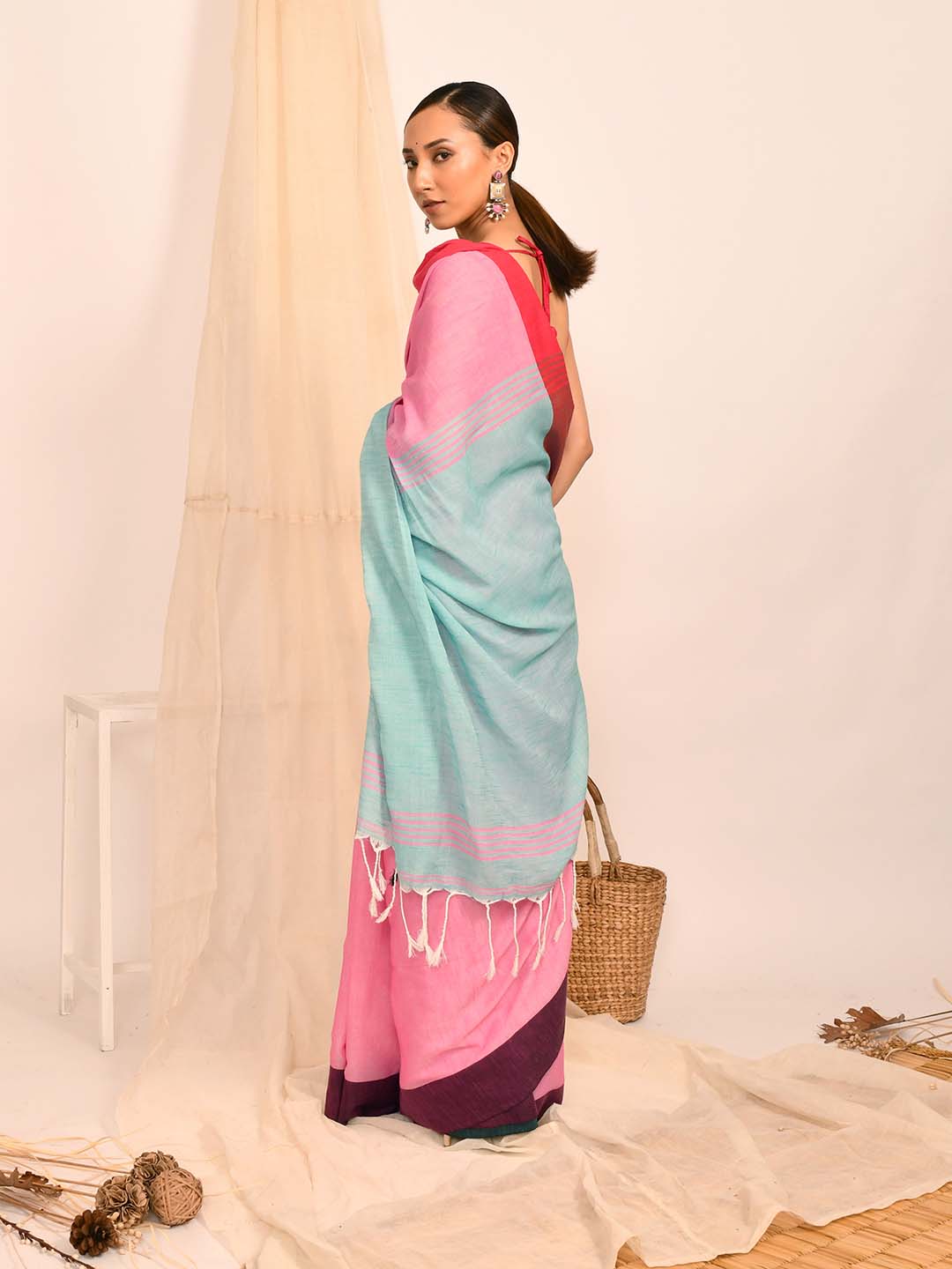 VIVID HARMONY (BENGAL HANDLOOM COTTON BLEND SAREE)