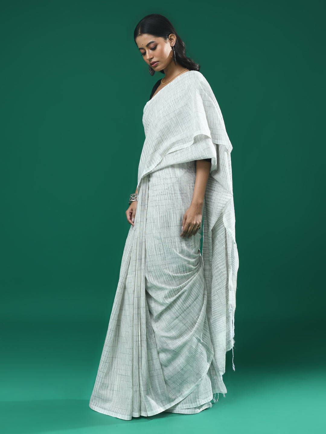 IVORY ELEGANCE (BENGAL HANDLOOM COTTON BLEND SAREE)