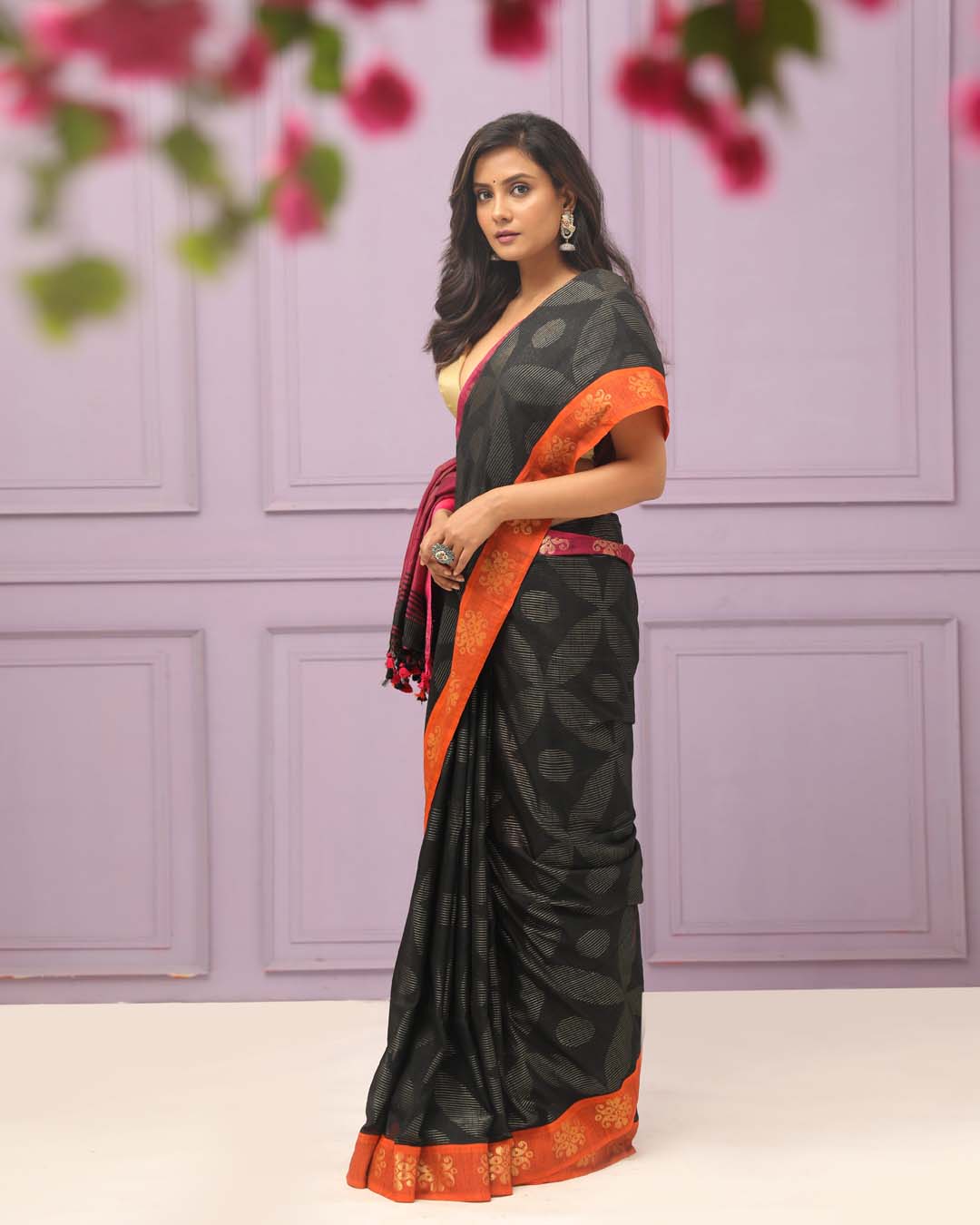 OBSIDIAN HARMONY (HANDLOOM COTTON BLEND SAREE)