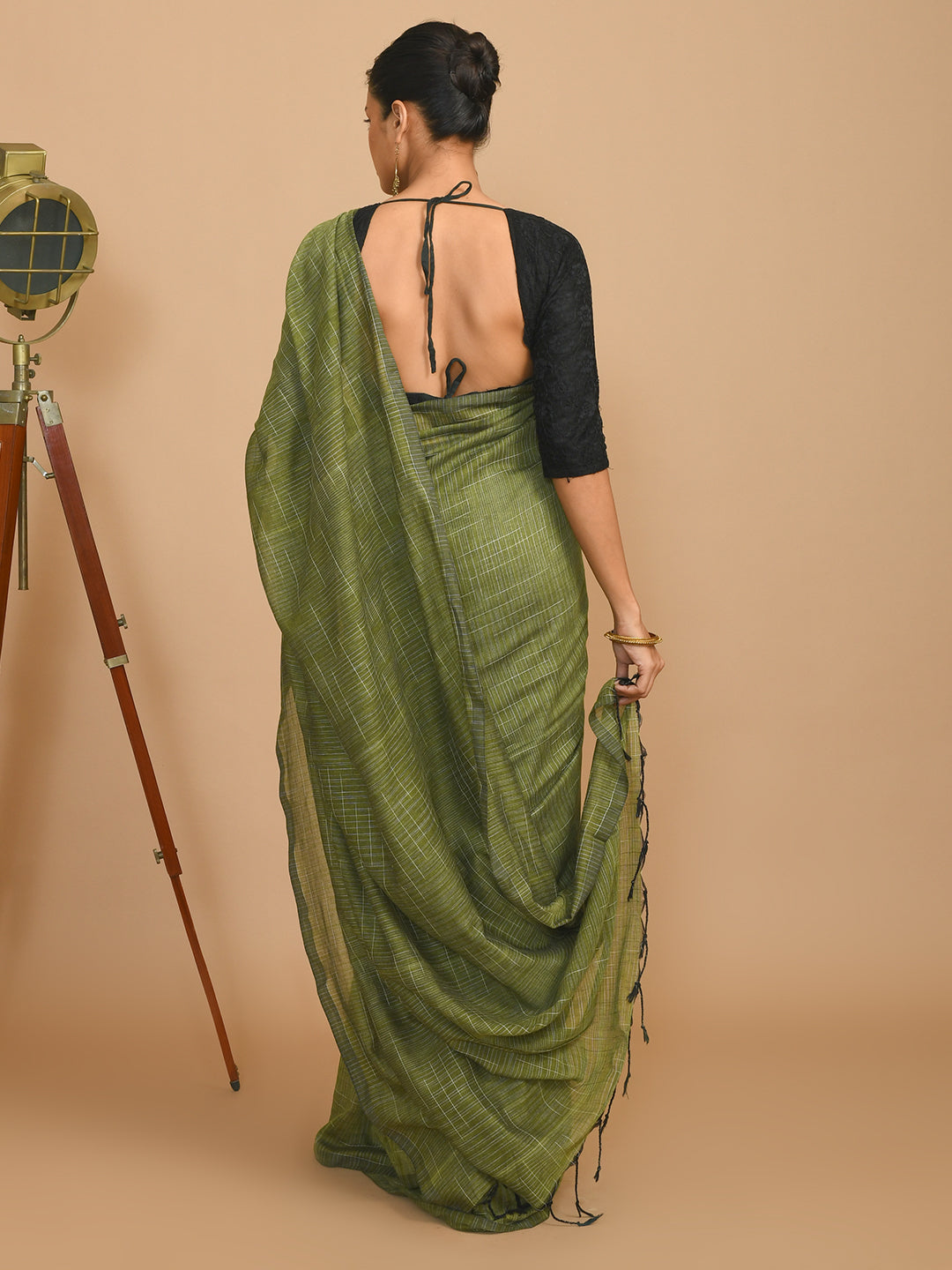 EMERALD GRACE (BENGAL HANDLOOM COTTON BLEND SAREE)