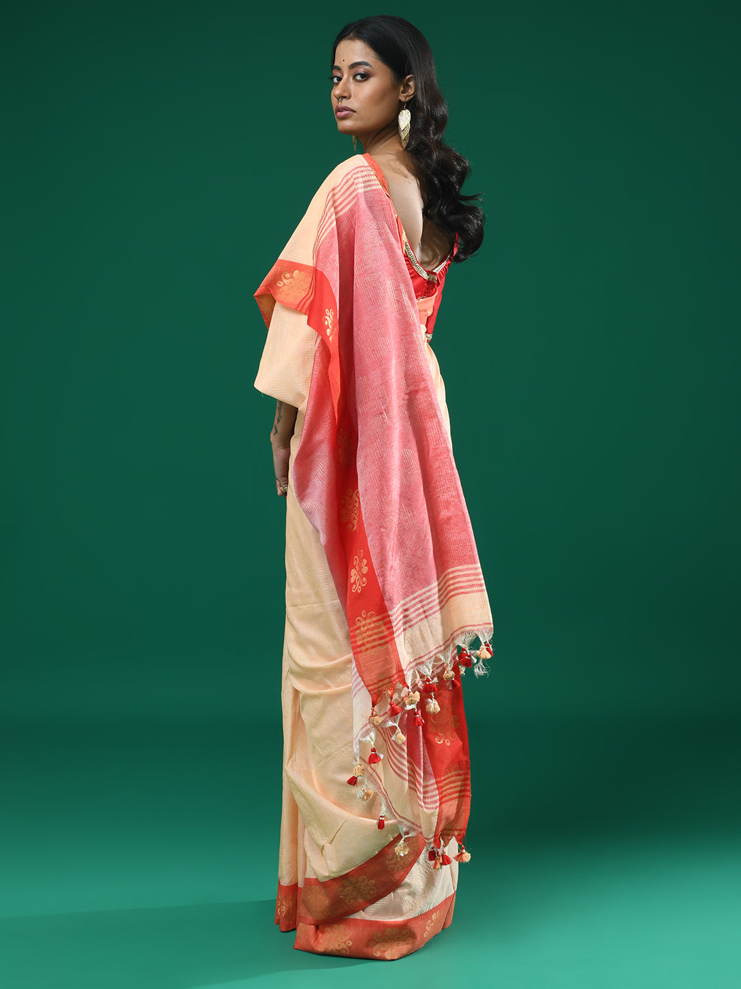 CORAL ELEGANCE (HANDLOOM COTTON BLEND SAREE)