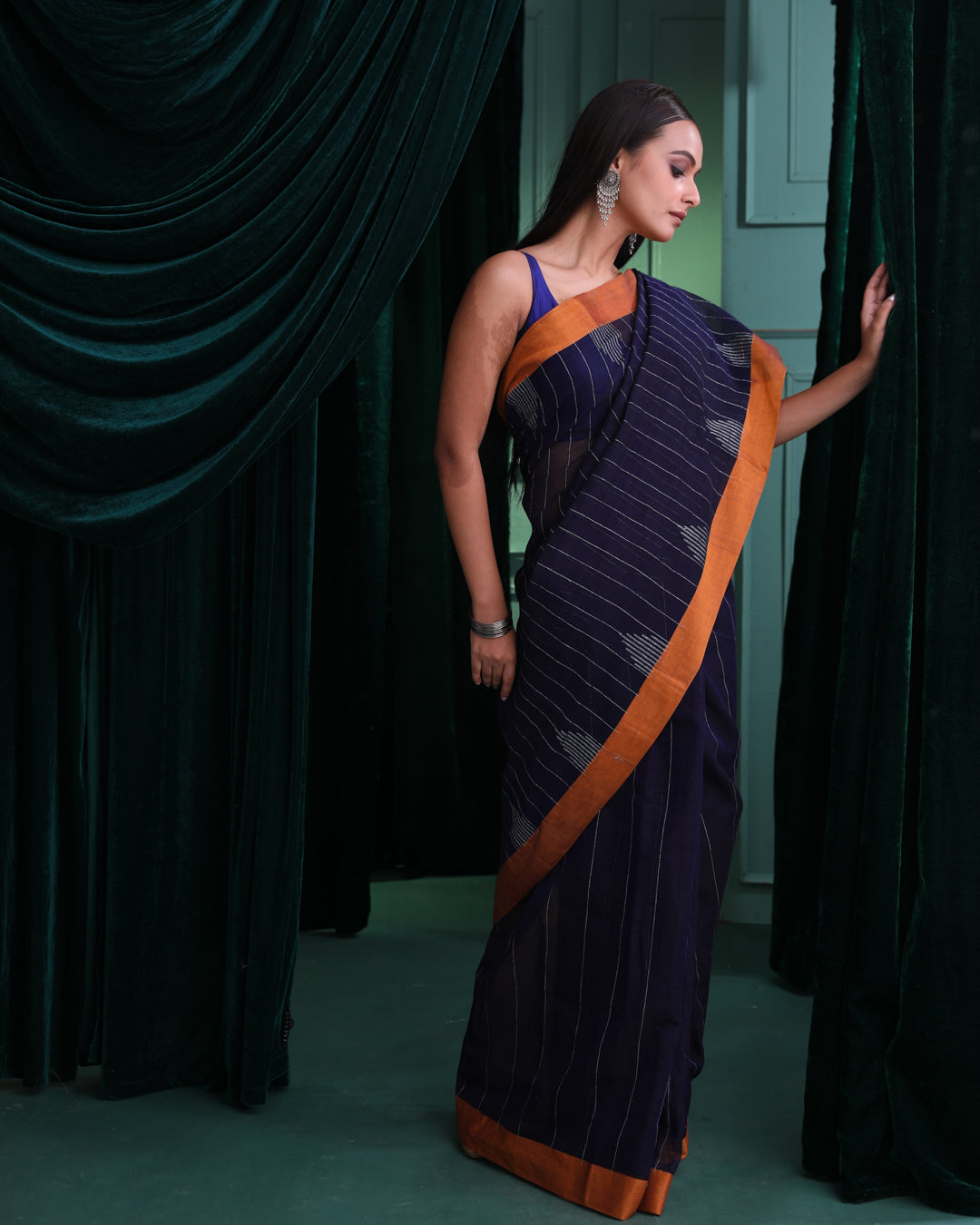 MIDNIGHT STRIPES (JAMDANI  SAREE)