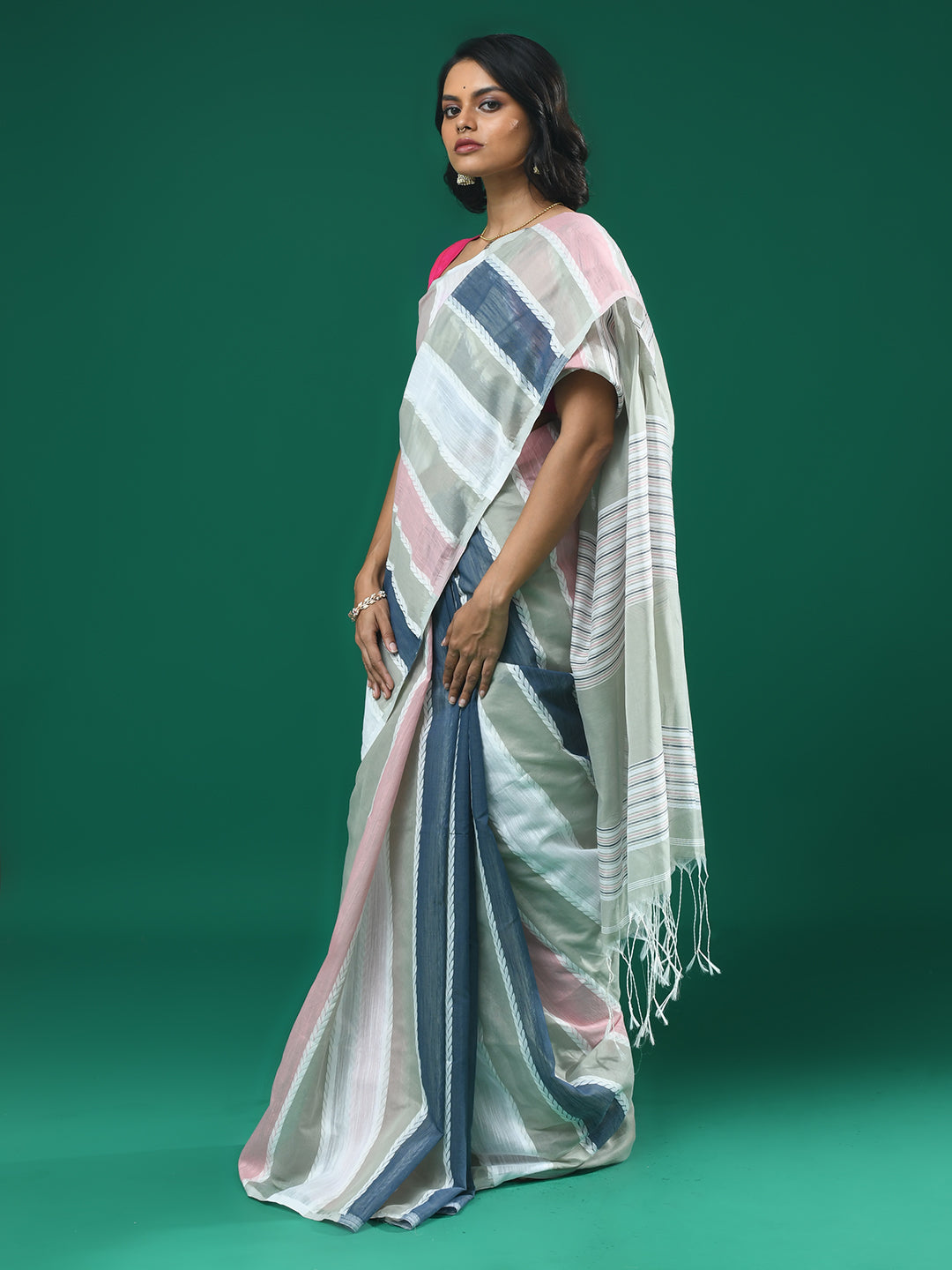 URBAN SERENITY (BENGAL HANDLOOM COTTON BLEND SAREE)