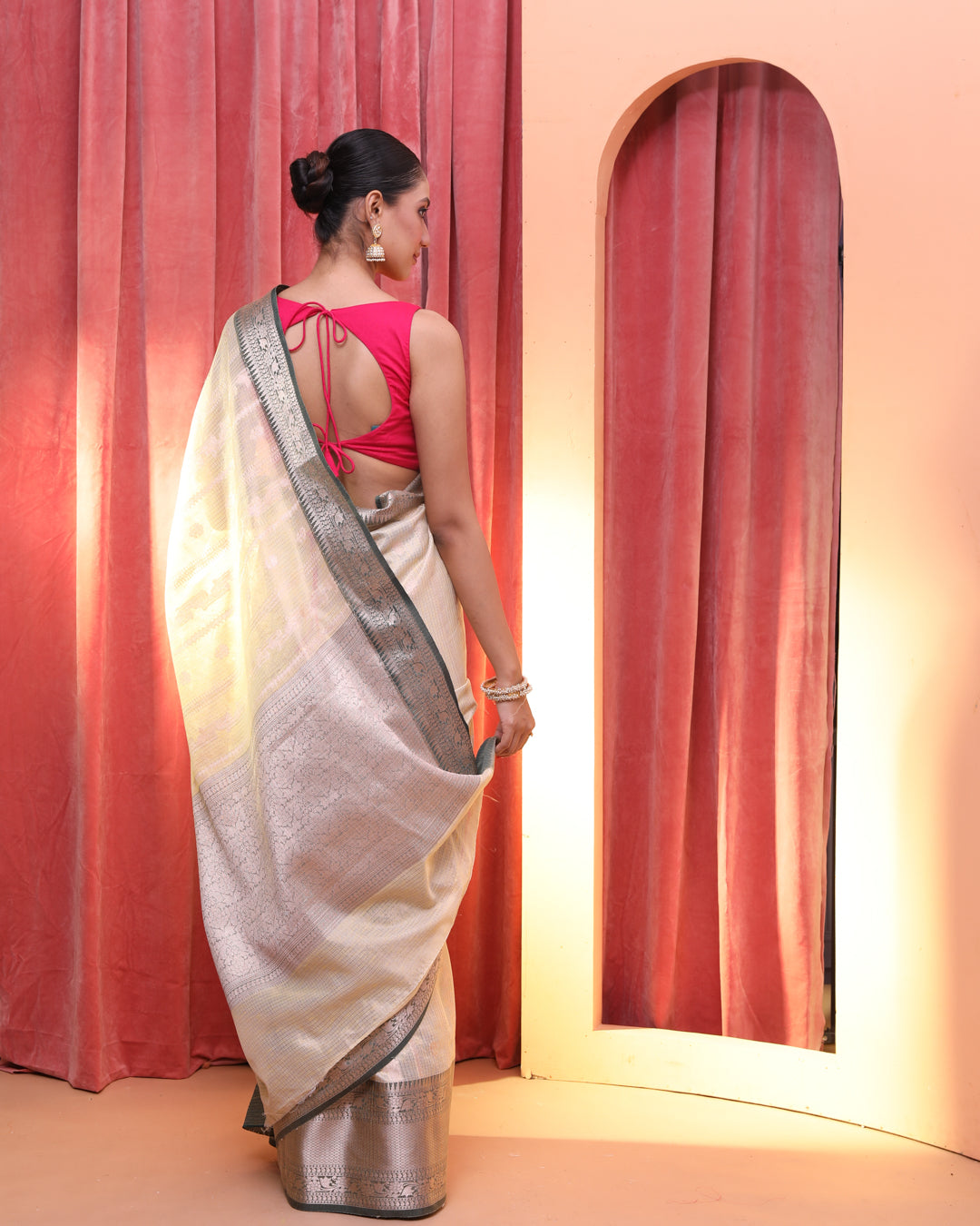GOLDEN ELEGANCE (BANARASI ART SILK SAREE)