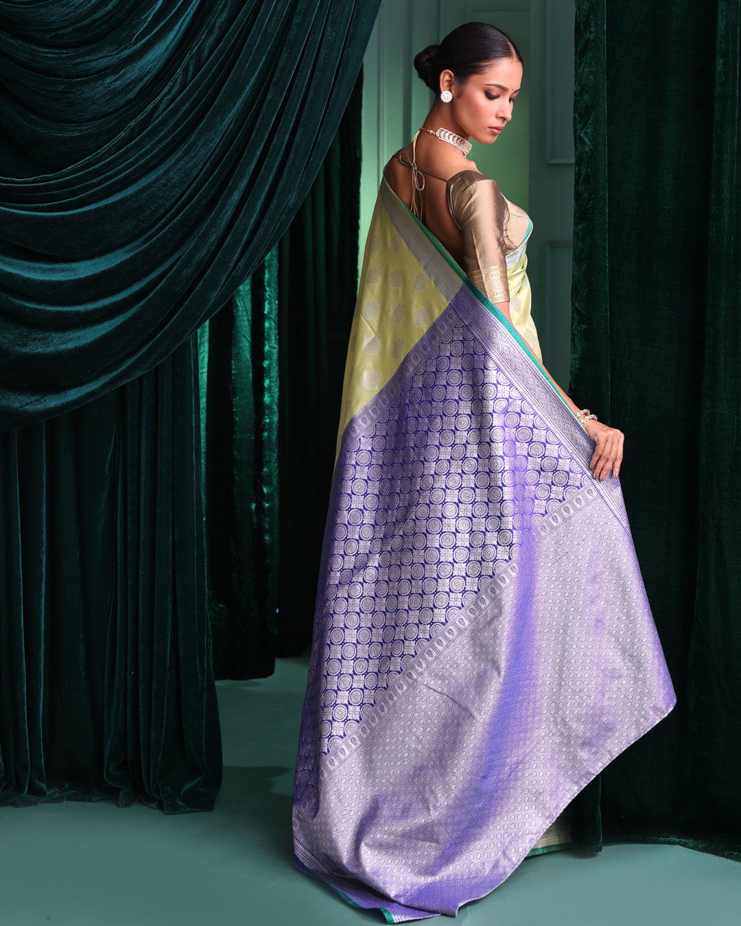 NEON AURA (KANJEEVARAM ART SILK SAREE)