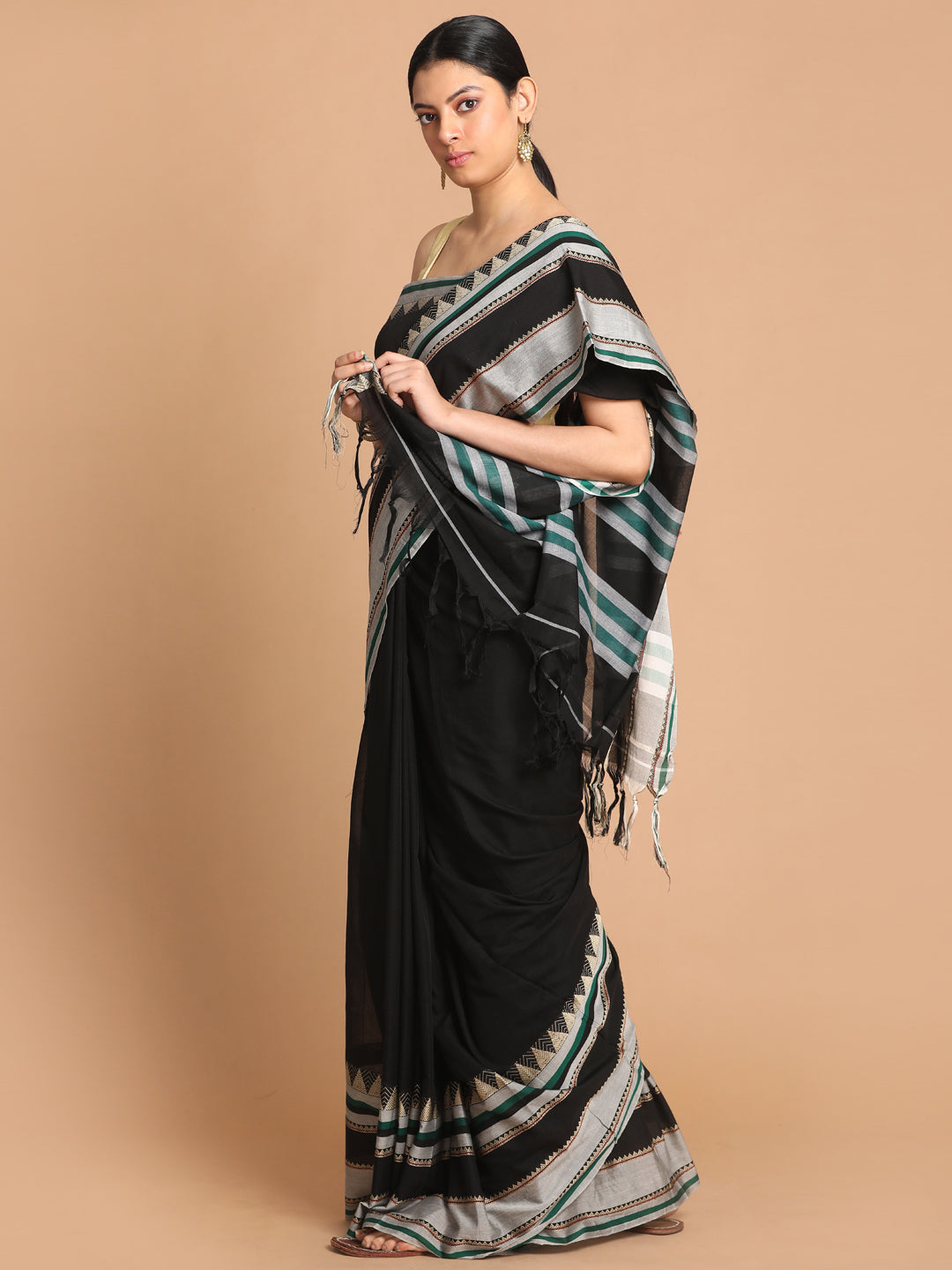 Indethnic Black Pure Cotton Solid Saree - View 2